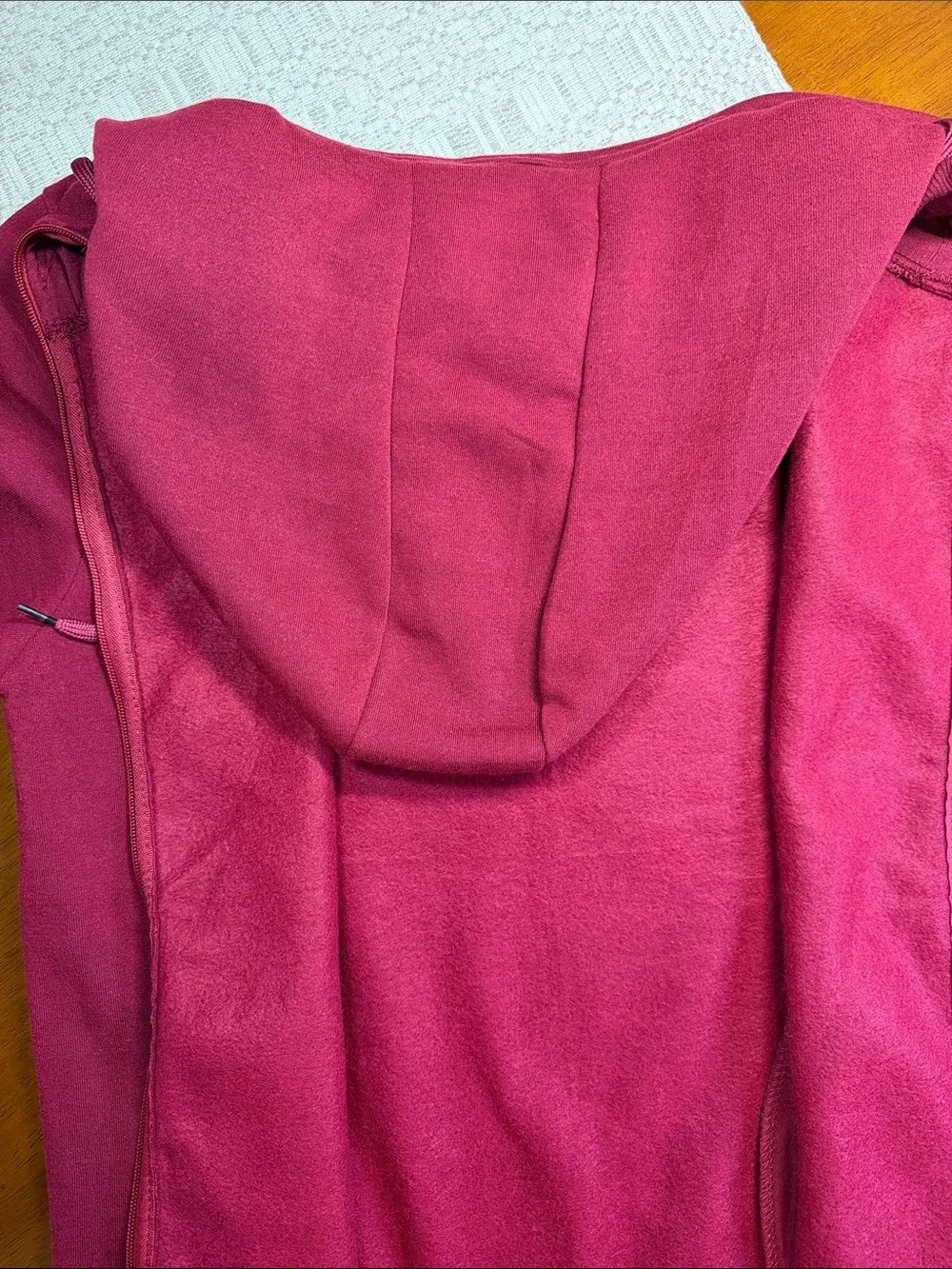 Men’s Solid Maroon Zip-Up Hoodie